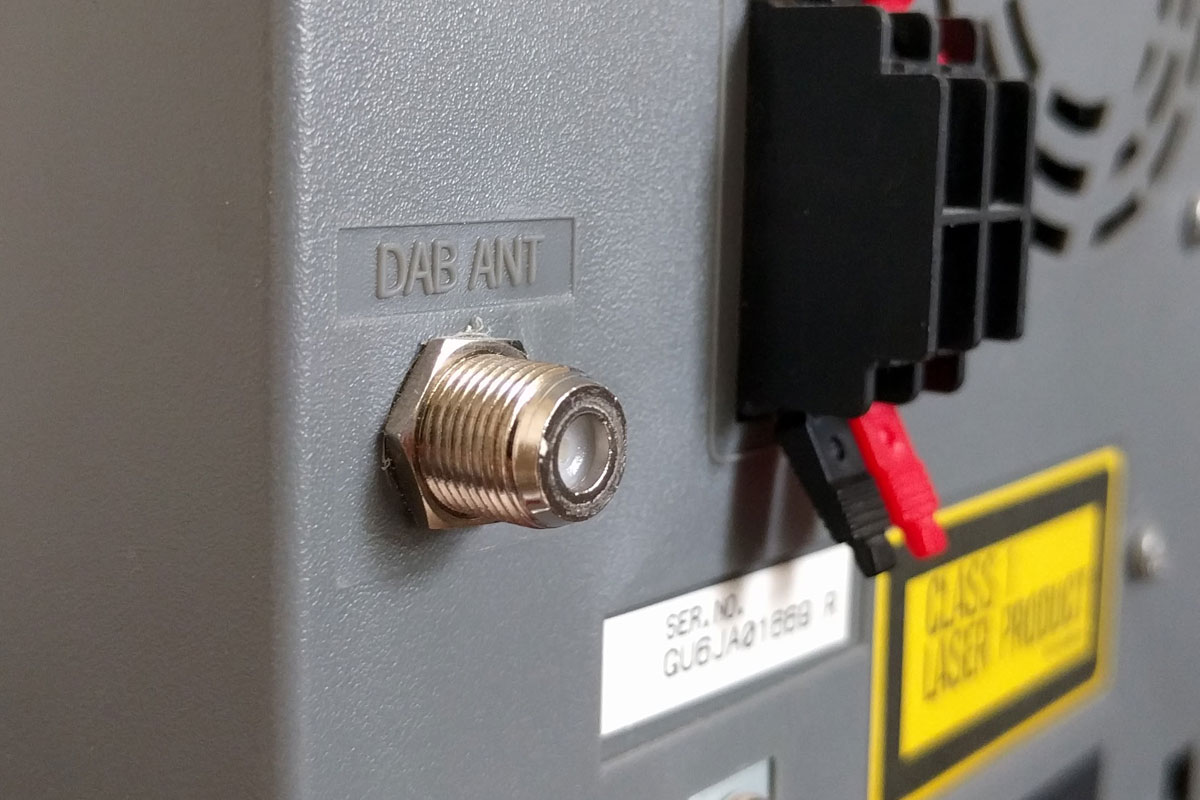 DAB ANT Connector on a Hi-Fi