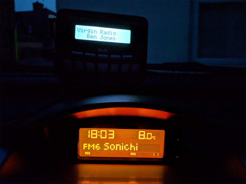 The Sonichi S100-DAB is awkward to use at night