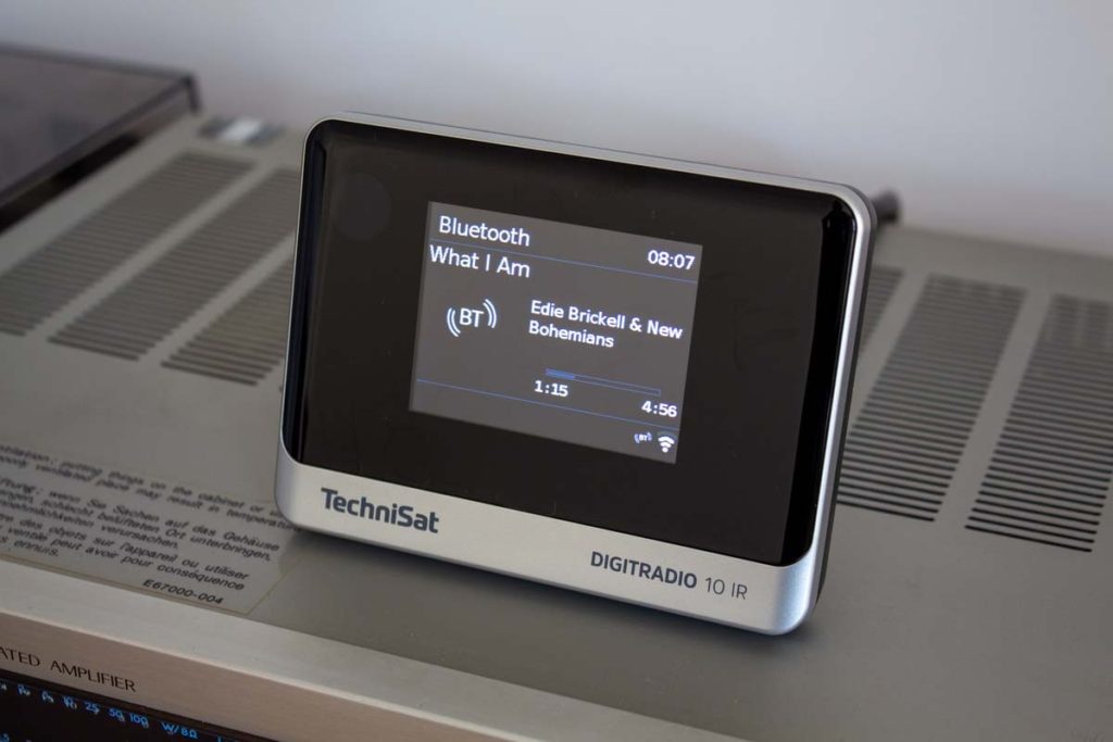 TechniSat DIGITRADIO Receiver DAB/Internet - 10 Radio Review IR